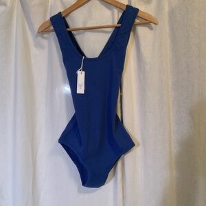 NEW ARQ Cleo Leo bodysuit organic cotton river blue, size M